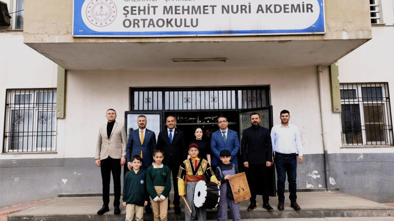 ŞEHİT MEHMET NURİ AKDEMİR ORTAOKULUN'DA RAMAZAN DAYANIŞMASI