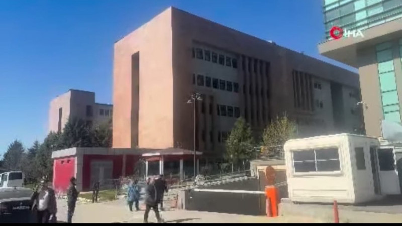 GAÜN'DE ÖĞRETİM GÖREVLİSİ 521 MİLYON VURGUN YAPTI 